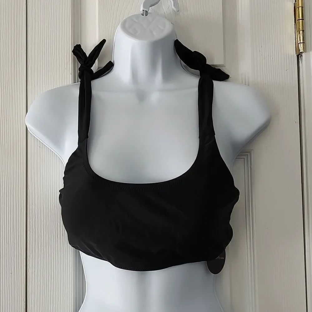 Blooming Jelly black bikini top Sz S NWT